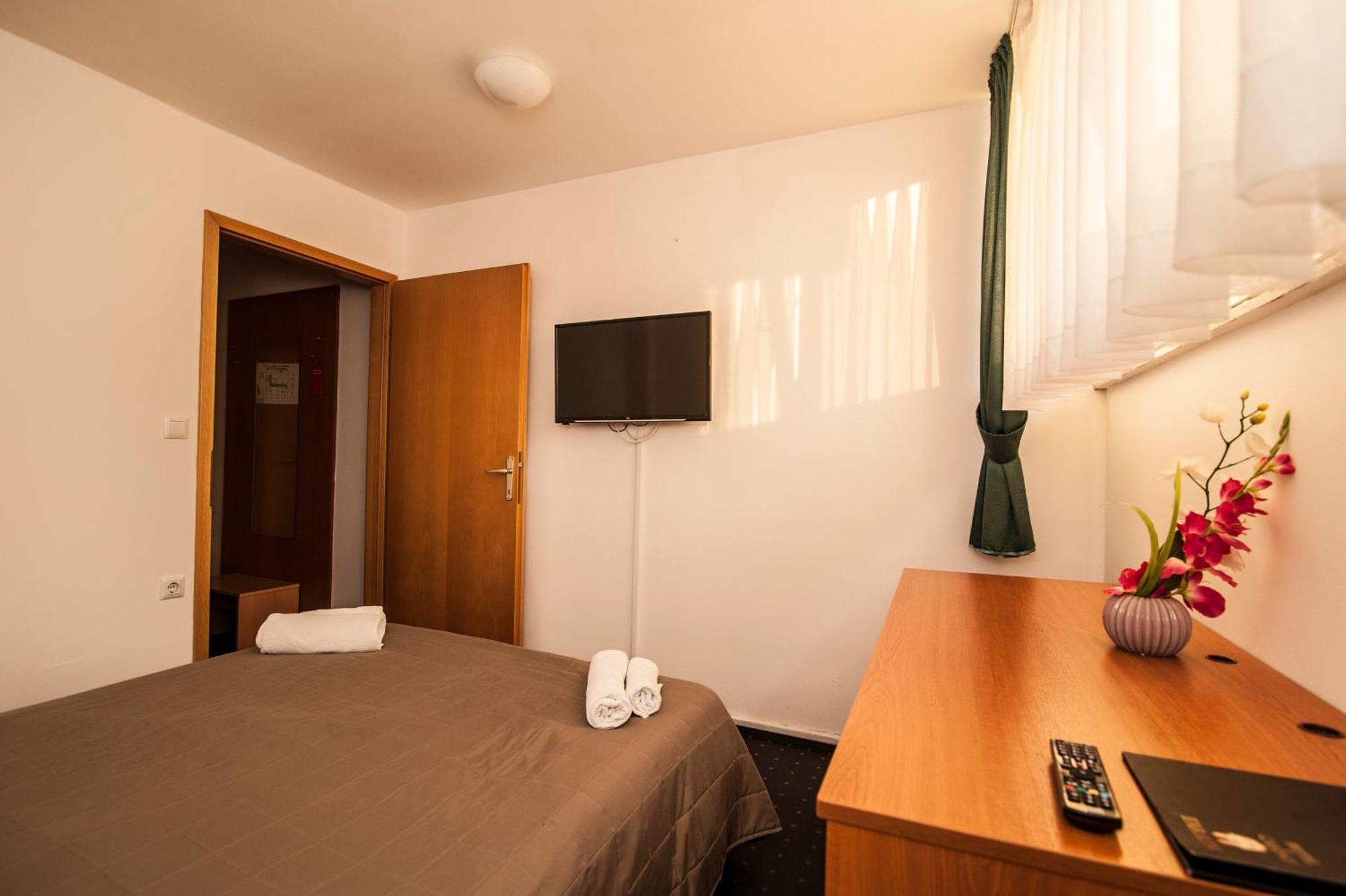 Hotel Faraon Celje Rom bilde