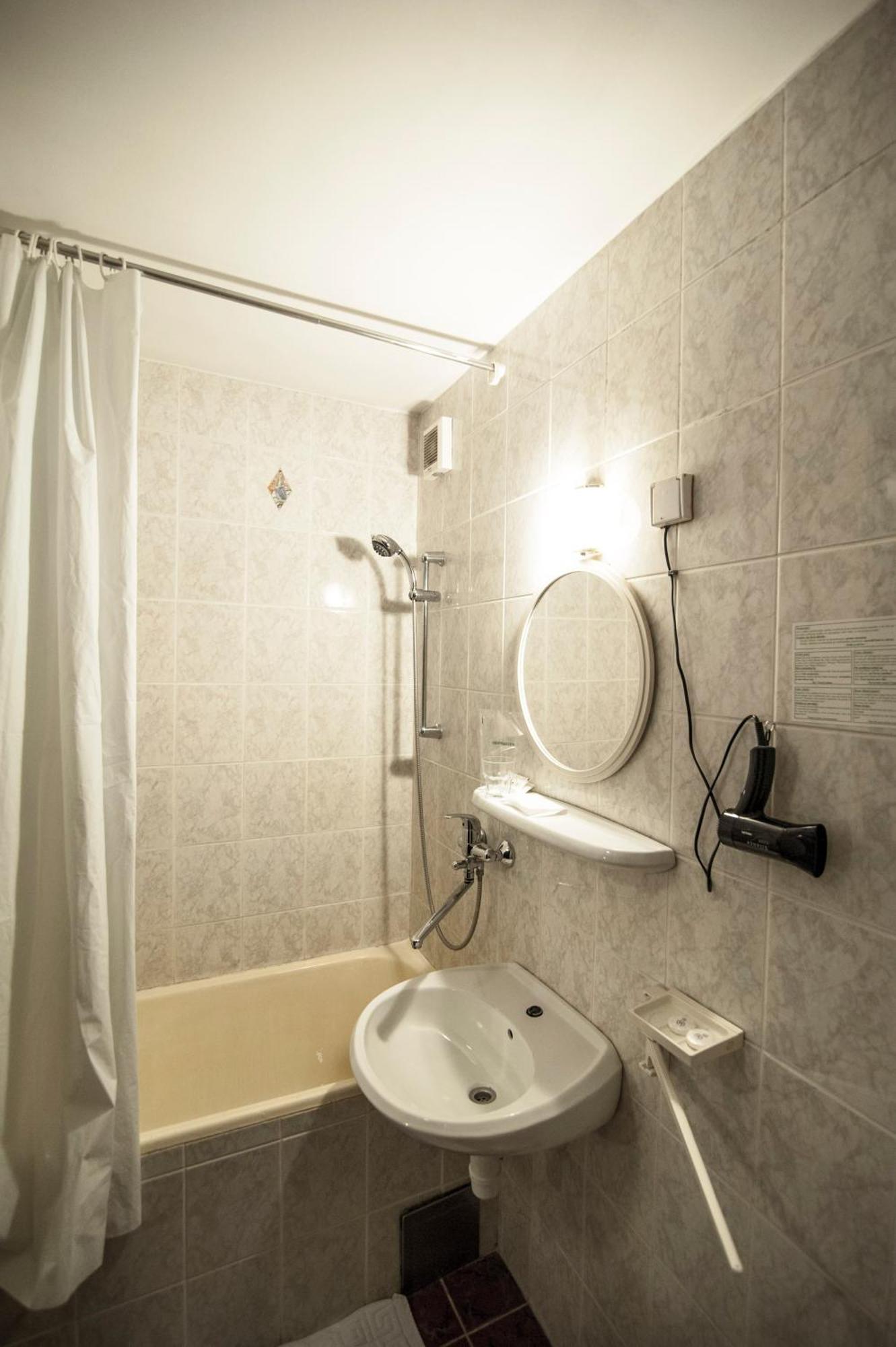 Hotel Faraon Celje Eksteriør bilde